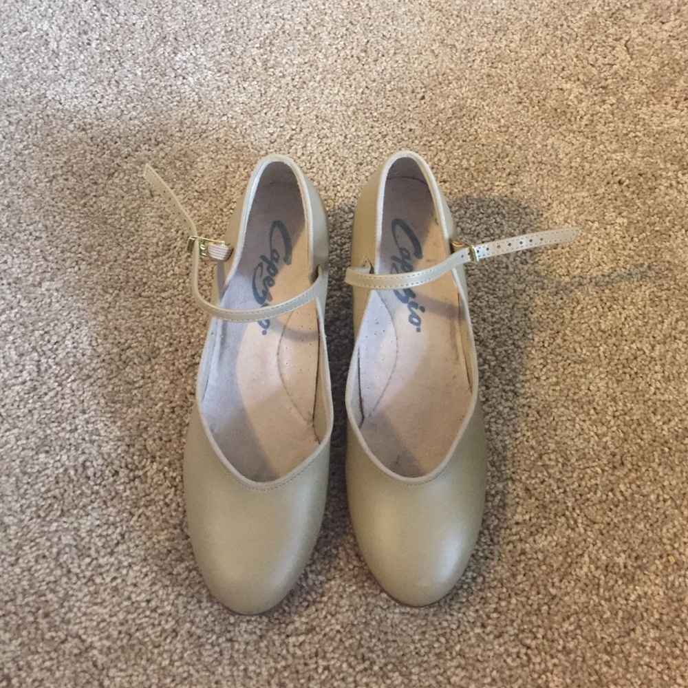capezio nude‎ shoes